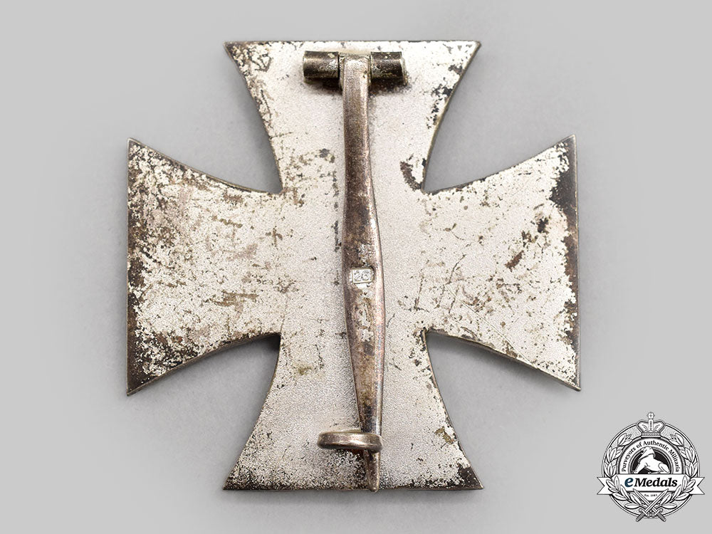 germany,_wehrmacht._a1939_iron_cross_i_class,_with_case,_by_b.h._mayer_l22_mnc7182_471
