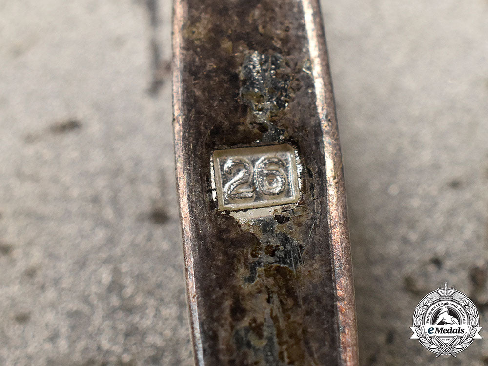 germany,_wehrmacht._a1939_iron_cross_i_class,_with_case,_by_b.h._mayer_l22_mnc7184_473