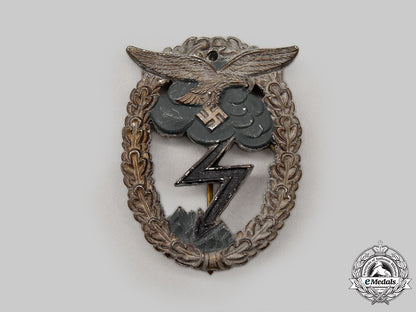 germany,_luftwaffe._a_ground_assault_badge_l22_mnc7190_753_1