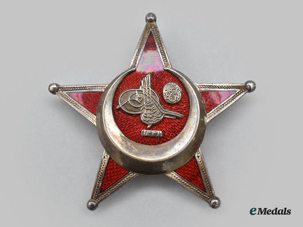 turkey,_ottoman_empire._a_war_medal_of1915_by_b.b.&_co,_with_rare_case_l22_mnc7200_228_1