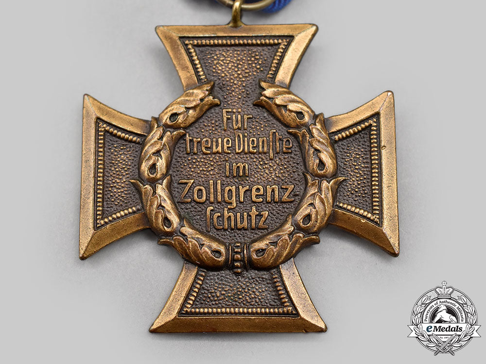 germany,_third_reich._a_mixed_lot_of_decorations_l22_mnc7224_494