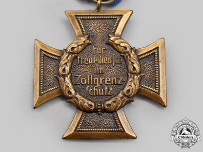 germany,_third_reich._a_mixed_lot_of_decorations_l22_mnc7224_494