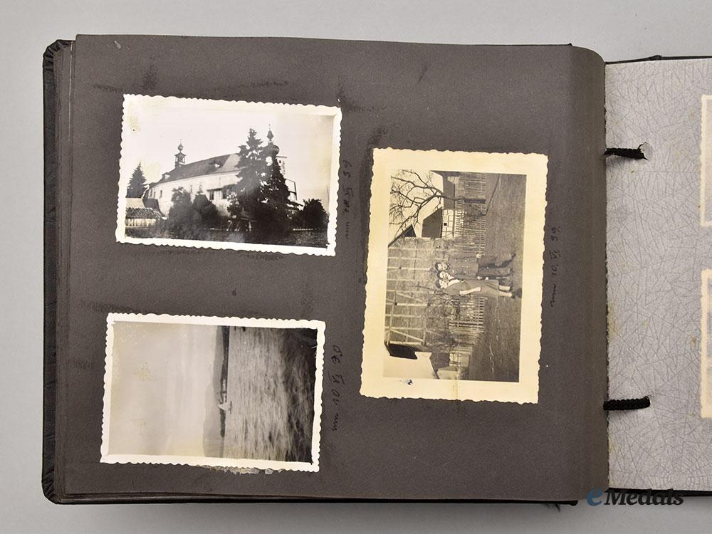 germany,_wehrmacht._a_private_pre-_war_photo_album_from_a_member_of_infanterie-_regiment135_l22_mnc7240_719_1