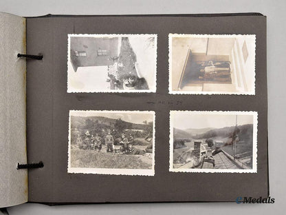germany,_wehrmacht._a_private_pre-_war_photo_album_from_a_member_of_infanterie-_regiment135_l22_mnc7253_732_1