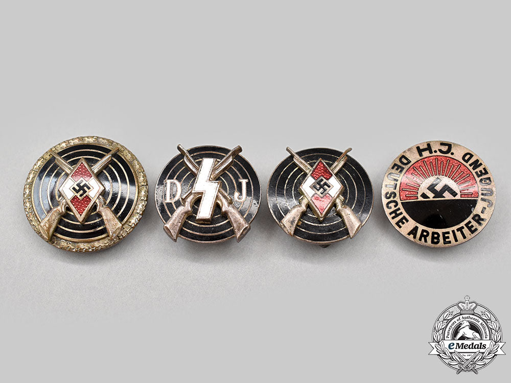 germany,_hj._a_mixed_lot_of_youth_organization_badges_l22_mnc7285_529