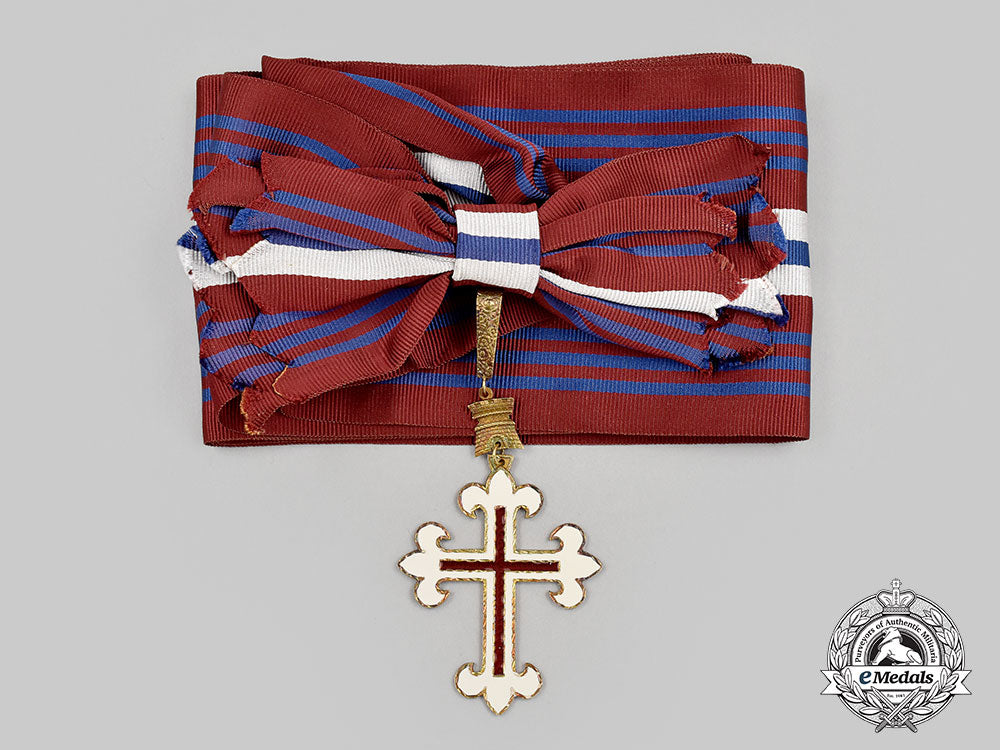 portugal,_republic._an_order_of_military_merit,_i_class_grand_cross_set,_cased_l22_mnc7303_857