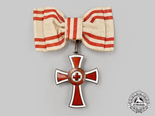 austria,_empire._honour_decoration_of_the_red_cross,_ii_class_cross_for_ladies_l22_mnc7367_898_1