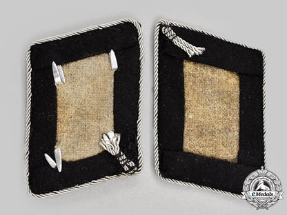 germany,_ss._a_set_of_waffen-_ss_sturmbannführer_collar_tabs_l22_mnc7392_560