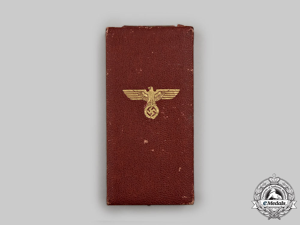 germany,_third_reich._a_sudetenland_medal,_with_prague_castle_bar_and_case_l22_mnc7404_380