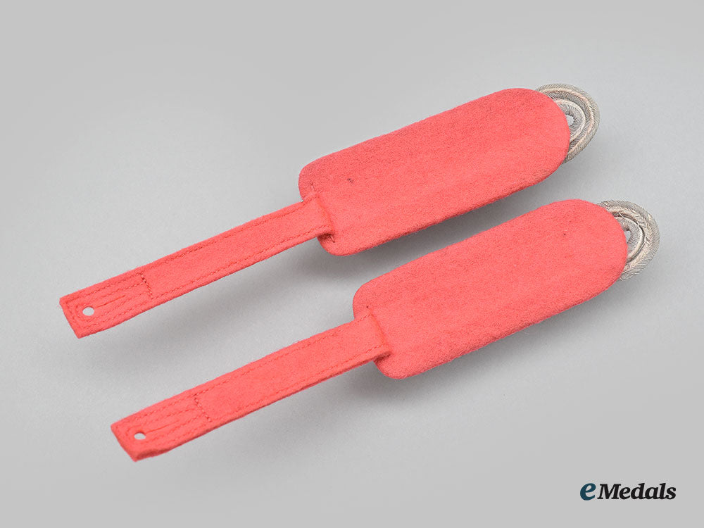 germany,_heer._a_lot_of_panzer_uniform_insignia_l22_mnc7416_300