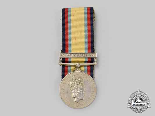 united_kingdom._a_gulf_medal1990-1991,_to_gunner_d.s._gale,_royal_artillery_l22_mnc7418_927