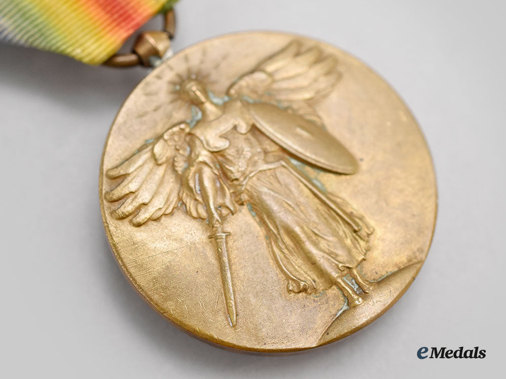 united_states._a_world_war_i_victory_medal,_four_clasps_l22_mnc7429_751