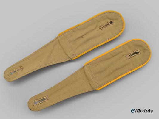 germany,_luftwaffe._a_set_of_enlisted_flight_personnel_tropical_shoulder_straps_l22_mnc7431_305_1_1_1