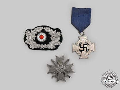 germany,_third_reich._a_mixed_lot_of_decorations_and_insignia_l22_mnc7431_391_1