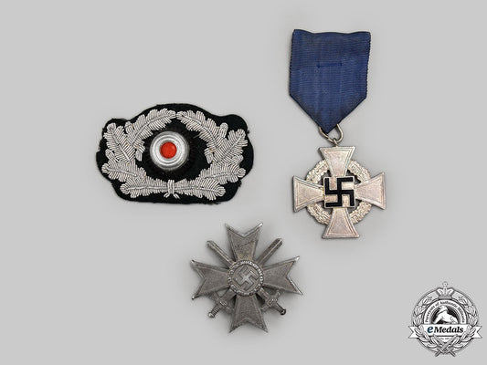 germany,_third_reich._a_mixed_lot_of_decorations_and_insignia_l22_mnc7431_391_1