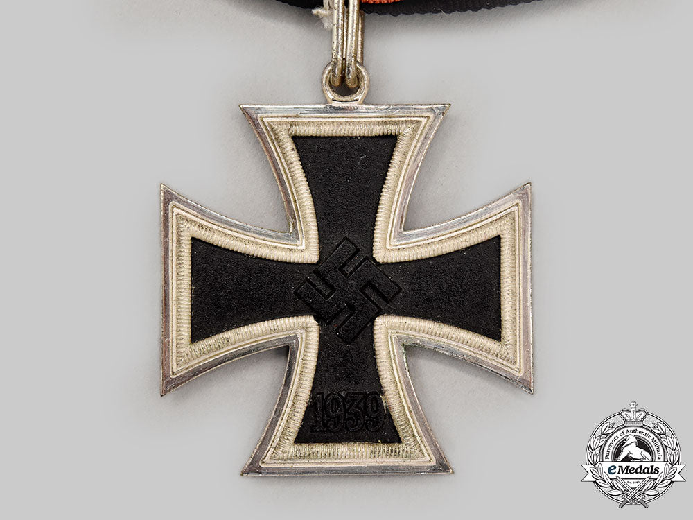 germany,_federal_republic._a_knight’s_cross_of_the_iron_cross,_high-_quality_veteran’s_piece_with_case,_by_steinhauer&_lück_l22_mnc7457_809_1