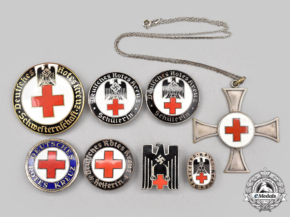 germany,_drk._a_mixed_lot_of_german_red_cross_badges_and_decorations_l22_mnc7459_582