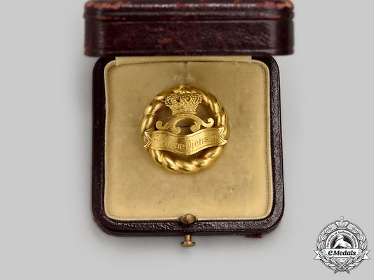 germany,_imperial._a_queen_augusta_victoria_gratitude_badge_in_gold,_with_case,_by_h.j._wilm_l22_mnc7461_407_1_1_1