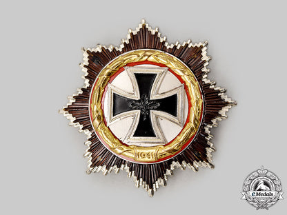 germany,_federal_republic._a_german_cross_in_gold,_with_case,1957_version_l22_mnc7470_815