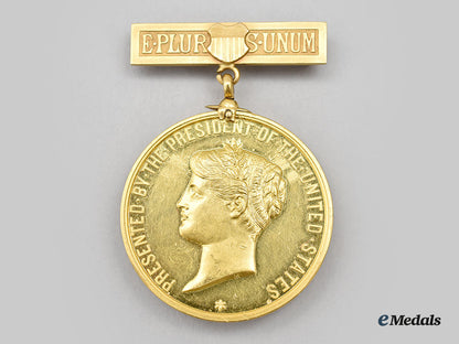 united_states._a_presidential_gold_lifesaving_medal,_german_steamship_general_osorio1931_l22_mnc7472_750