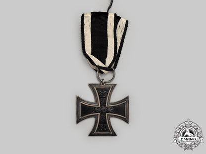 germany,_imperial._a1914_iron_cross_ii_class,_with_case_l22_mnc7481_415_1