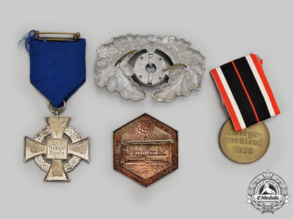 germany,_third_reich._a_mixed_lot_of_decorations_and_insignia_l22_mnc7513_428_1