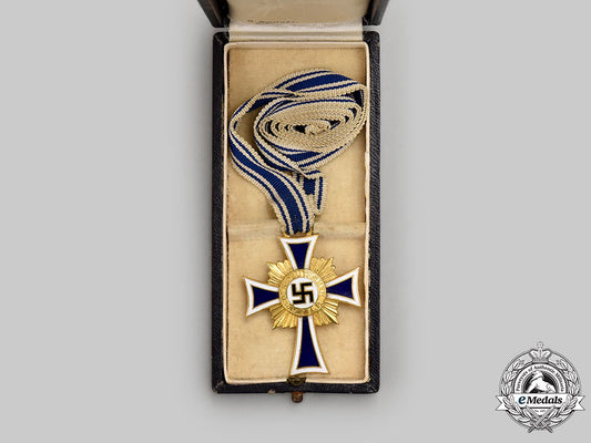 germany,_third_reich._an_honour_cross_of_the_german_mother,_gold_grade,_by_rudolf_souval_l22_mnc7537_440