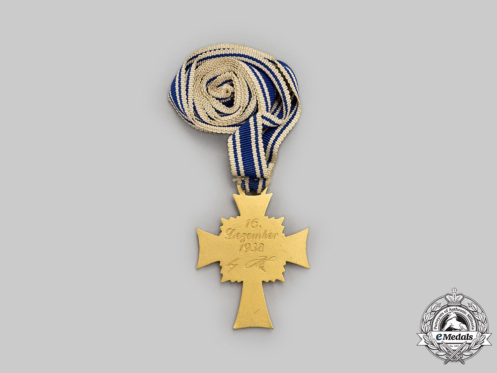 germany,_third_reich._an_honour_cross_of_the_german_mother,_gold_grade,_by_rudolf_souval_l22_mnc7542_442