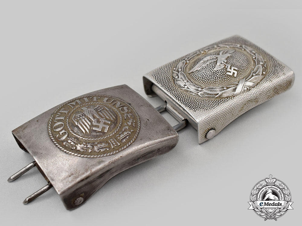 germany,_wehrmacht._a_pair_of_enlisted_personnel_belt_buckles_l22_mnc7557_996