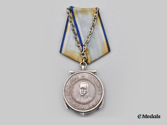 russia,_soviet_union._a_medal_of_ushakov_l22_mnc7558_922