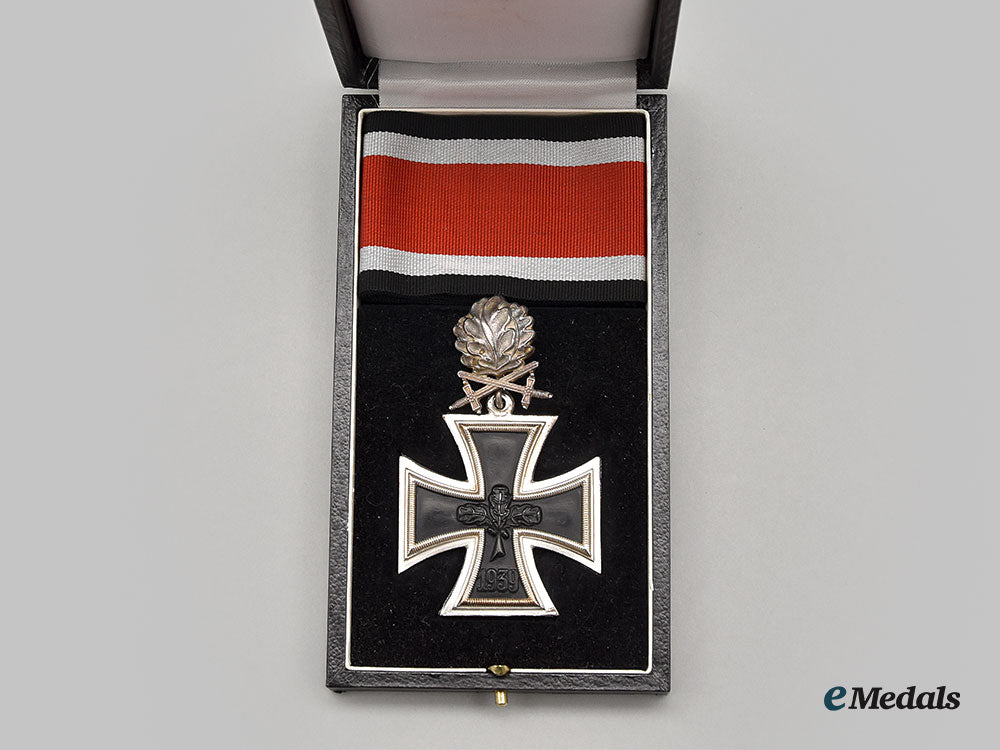 germany,_federal_republic._a_knight’s_cross_of_the_iron_cross_with_oak_leaves,_swords,_and_case,1957_version_in_silver_l22_mnc7571_349