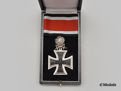 germany,_federal_republic._a_knight’s_cross_of_the_iron_cross_with_oak_leaves,_swords,_and_case,1957_version_in_silver_l22_mnc7571_349