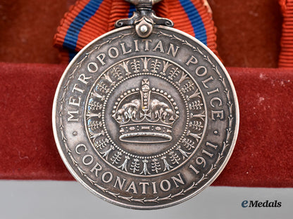 united_kingdom._a_boer_war&_coronation_group_to_private/_police_constable_w._hadlett,_grenadier_guards/_metropolitan_police_l22_mnc7573_813