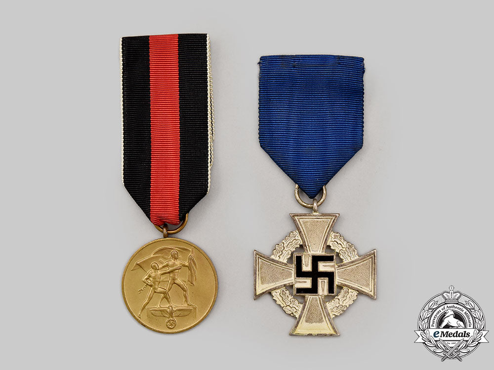 germany,_third_reich._a_pair_of_service_decorations_l22_mnc7590_945
