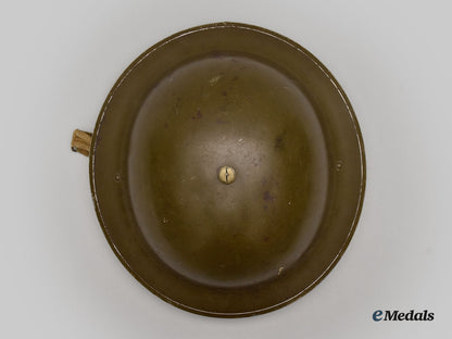 canada,_commonwealth._a_mark_ii_brodie_helmet,_with_camo_helmet_netting_and_repair_kit_l22_mnc7630_975