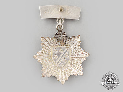 bosnia_and_herzegovina._a_silver_police_badge_l22_mnc7677_053_1_1_1