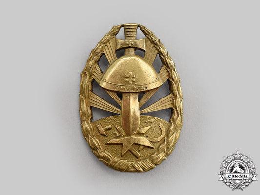 slovakia,_first_republic._a_badge_of_honour_for_eastern_front_service,_bronze_grade_l22_mnc7695_716