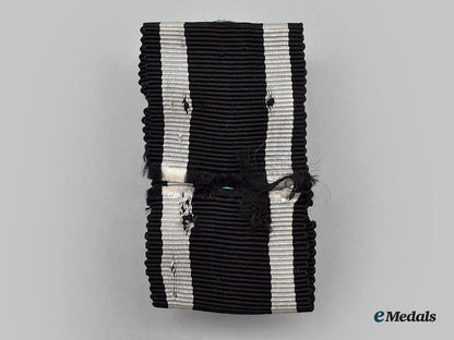 germany,_wehrmacht._a1939_clasp_to_the_iron_cross_ii_class,_type_ii,_by_b.h._mayer_l22_mnc7704_392