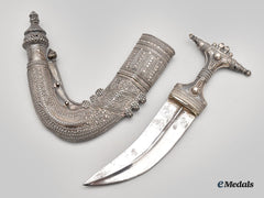 Yemen. An Ornate Silver Yemeni Jambiya