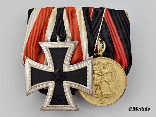 germany,_wehrmacht._a_ekii_medal_bar_for_combat&_occupation_service_l22_mnc7757_411