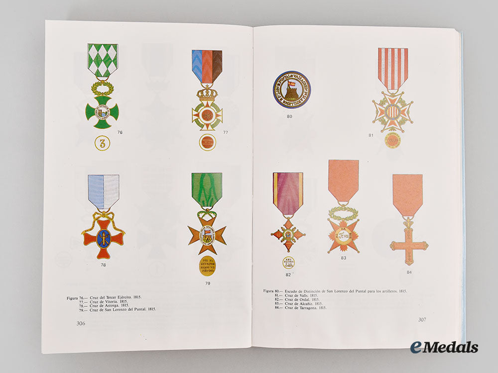 spain,_kingdom._a_condecoraciones_militares_espanolas,_by_luis_gravaols_conzalez_and_jose_luis_calvo_perez,1988_l22_mnc7763_885