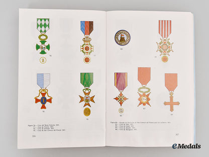 spain,_kingdom._a_condecoraciones_militares_espanolas,_by_luis_gravaols_conzalez_and_jose_luis_calvo_perez,1988_l22_mnc7763_885