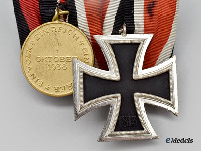 germany,_wehrmacht._a_ekii_medal_bar_for_combat&_occupation_service_l22_mnc7766_413