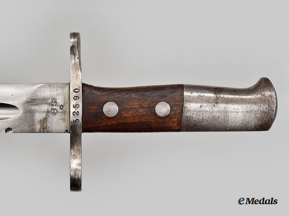 switzerland,_confederation._an_army_m1914_long_sawback_bayonet_l22_mnc7788_036