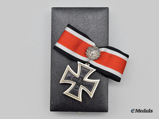 germany,_federal_republic._a_knight’s_cross_of_the_iron_cross,_with_oak_leaves_and_case,1957_version_in_silver_l22_mnc7792_424