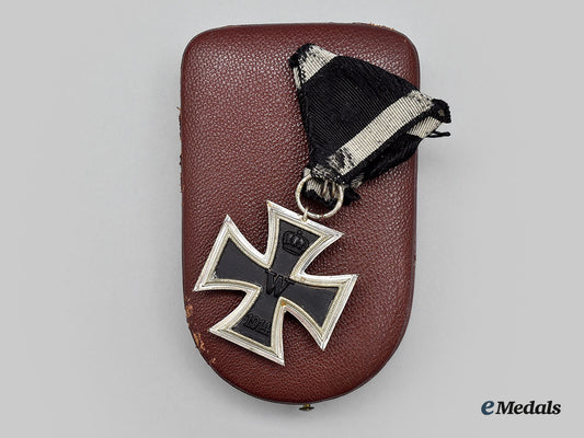 germany,_imperial._a1914_iron_cross_ii_class,_with_case_l22_mnc7804_431_1