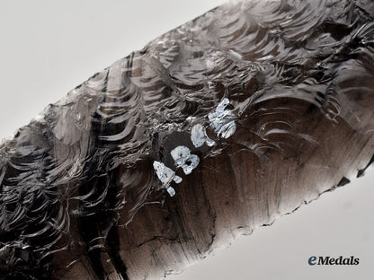 north_america._an_indigenous_agate_spearhead_l22_mnc7811_051_1