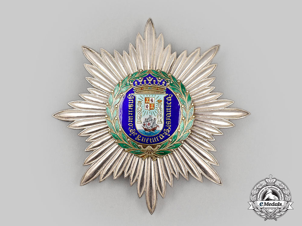 spain,_fascist_state._a_breast_star_of_institute_of_hispanic_culture,_c.1950_l22_mnc7841_588_1_1_1