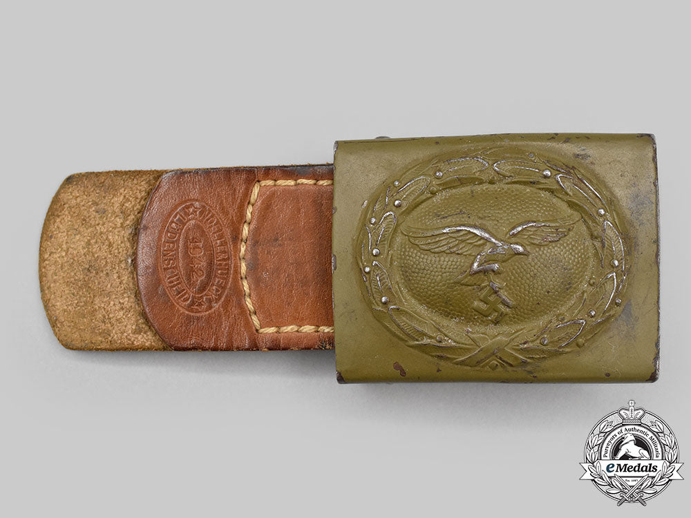 germany,_luftwaffe._an_enlisted_personnel_belt_buckle,_by_noelle&_hueck_l22_mnc7847_804