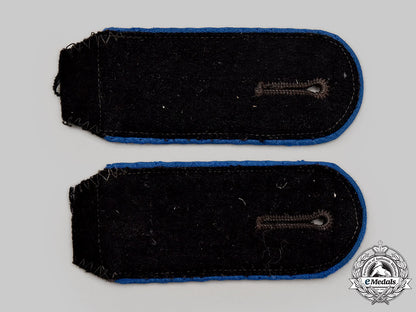 germany,_ss._a_set_of_waffen-_ss_medical_enlisted_personnel_shoulder_straps_l22_mnc7864_059_1_1_1_1_1